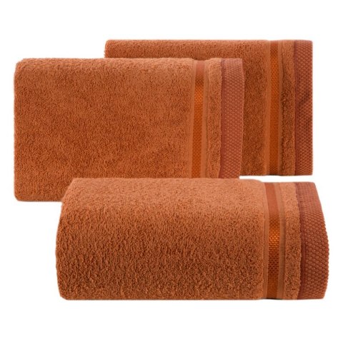 RE/ABBIE/06/POMA 40X60 (X6) 500 RE/ABBIE/06/POMA 40X60 (X6) 500